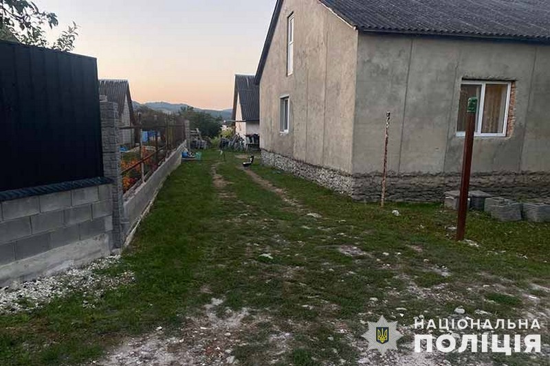 На Тернопільщині жінка зарізала чоловіка - стверджує, що змушена була захищатися