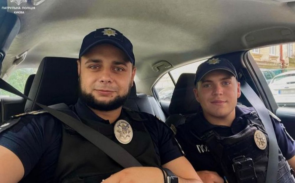 На Солом’янці патрульні врятували жінку, що хотіла вчинити суїцид