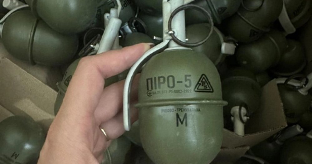 У Львові затримано молодиків, які кинули кілька страйкбольних гранат у вікно квартири