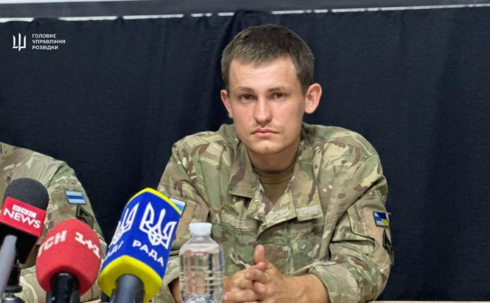 Росіянин підірвав штаб з офіцерами «Шторм-Z» і перейшов на бік України (ВІДЕО)
