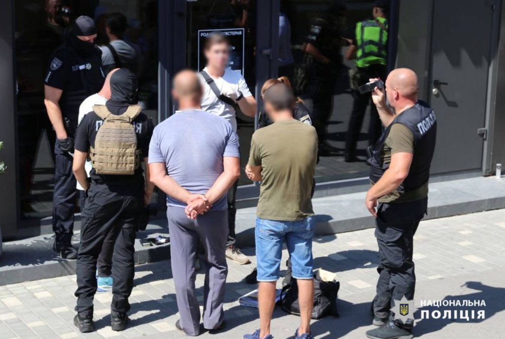 Забажав 1 000 євро за мовчання: на Черкащині обрано запобіжний захід шантажисту
