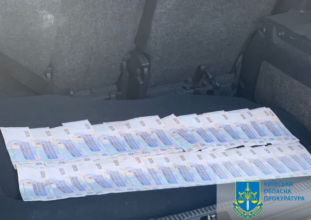 На Київщині двоє патрульних поліцейських підуть під суд за систематичне хабарництво (ФОТО)
