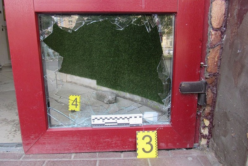 Поліцейські затримали злодія, який з салону краси на Печерську викрав ювелірних виробів на ₴215 000 (ФОТО)