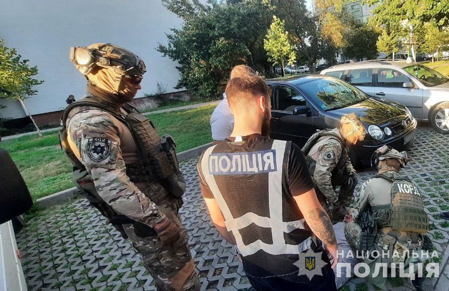 На Сумщині затримано високопрофесійного серійного квартирного крадія