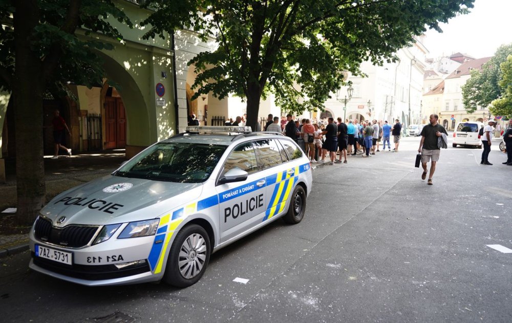 Німецьке подружжя обвинувачують у вбивстві двох українок і викраденні дитини