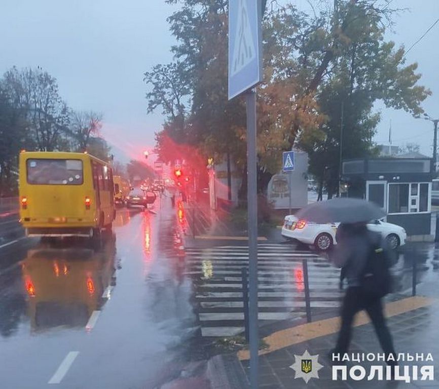 У Львові автобус наїхав на 79-річного чоловіка (ФОТО)