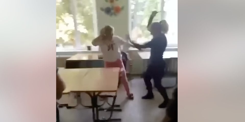 З'явилося відео жорстокого побиття дитини у навчально-реабілітаційному центрі на Львівщині