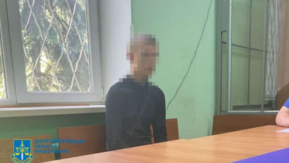 У Дніпрі судитимуть підлітка за підпал машини військового (ФОТО)