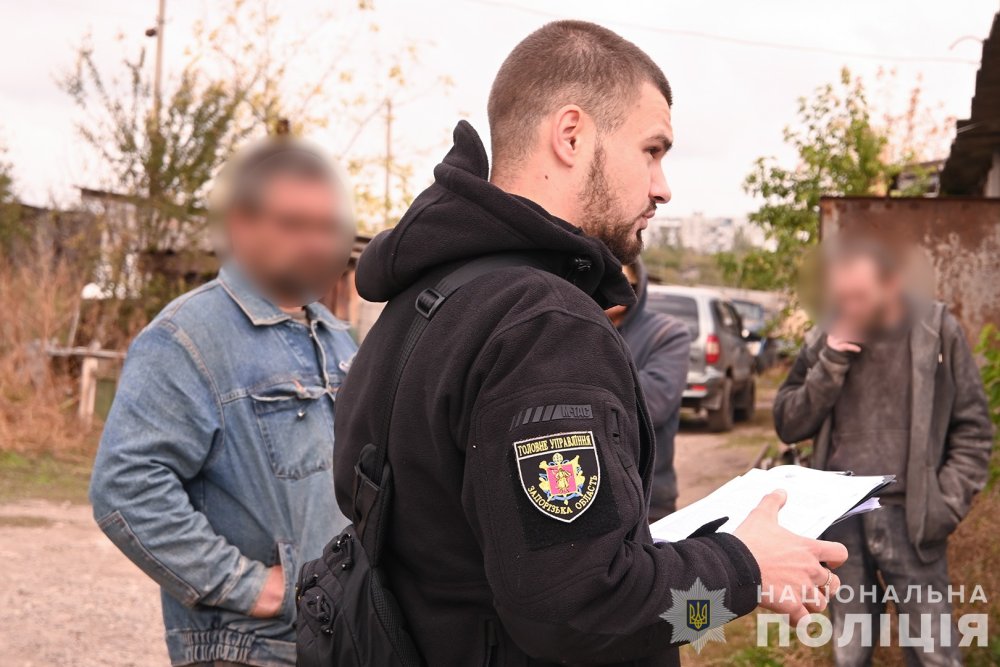 На Запоріжжі викрито потужну наркоферму, яку на території підприємства організували двоє братів (ФОТО)