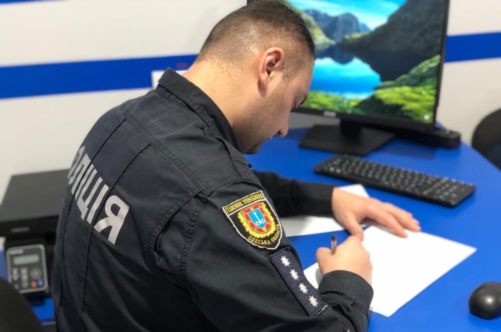 У Дніпрі поліцейські затримали зухвалого вокзального грабіжника (ФОТО)