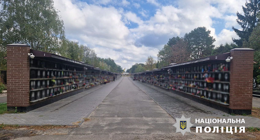 Злочинний бізнес на померлих: викрито корупційному схему на Лісовому кладовищі у Києві (ФОТО)