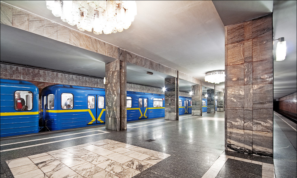 У київському метро помер чоловік (ФОТО)