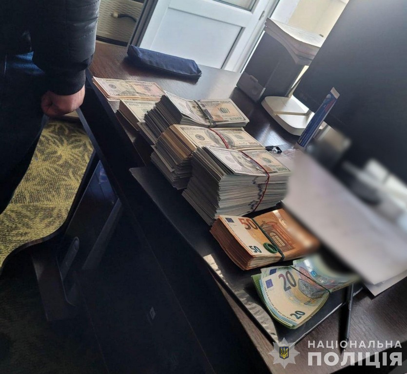 Призначення інвалідності за гроші: на Хмельниччині викрито чергову злочинну групу (ФОТО)