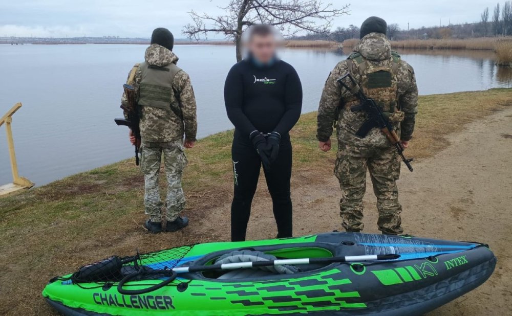 На Одещині ухилянт намагався потрапити до Молдови на каяку