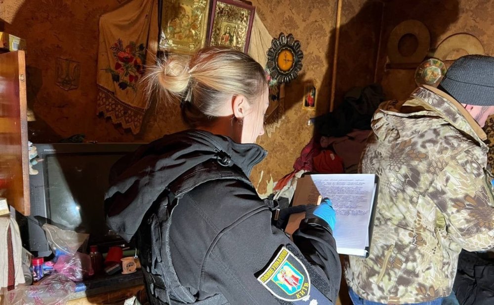 Киянин після сварки зарізав дружину і ліг спати