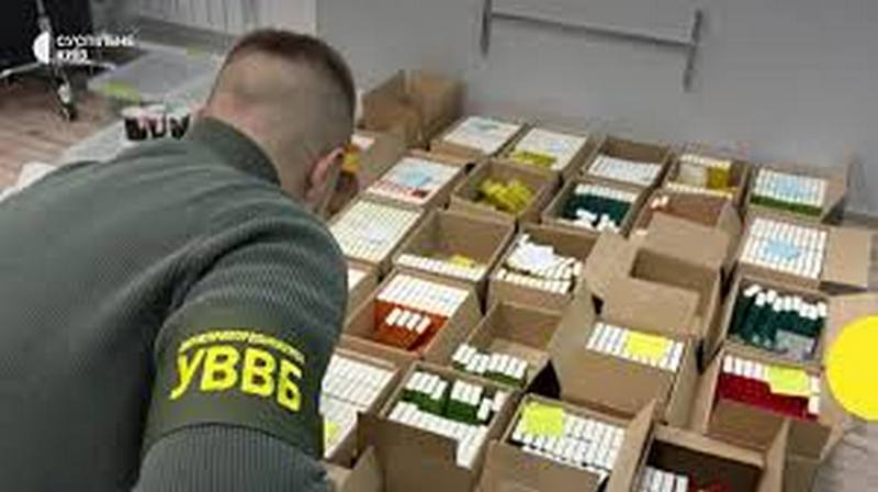 Правоохоронці викрили мережу продажу БАДів із канабісом (ФОТО)