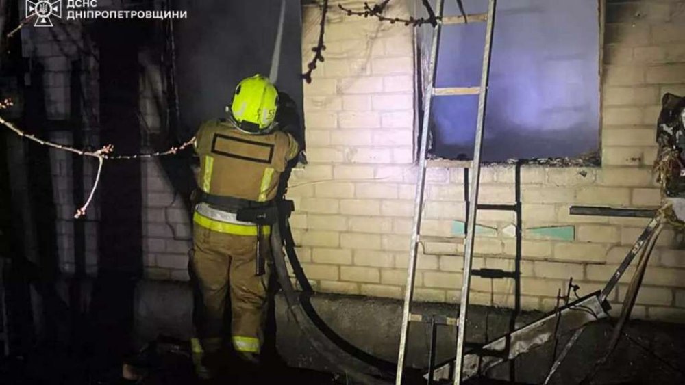 На Дніпропетровщині під час пожежі згоріли живцем дві людини