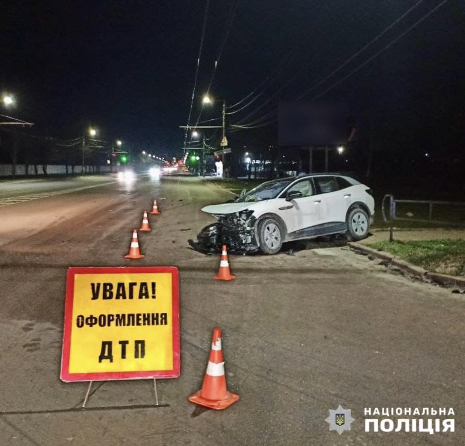 На Житомирщині внаслідок ДТП постраждали шестеро людей, троє з яких - діти (ФОТО)