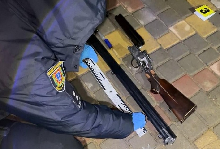 Стріляв з рушниці у громадському місці: судитимуть жителя Одеського району