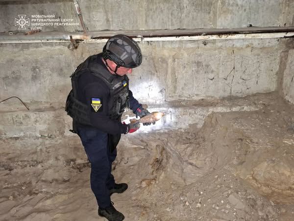 На території київського дитсадка знайшли мінометну міну (ФОТО)