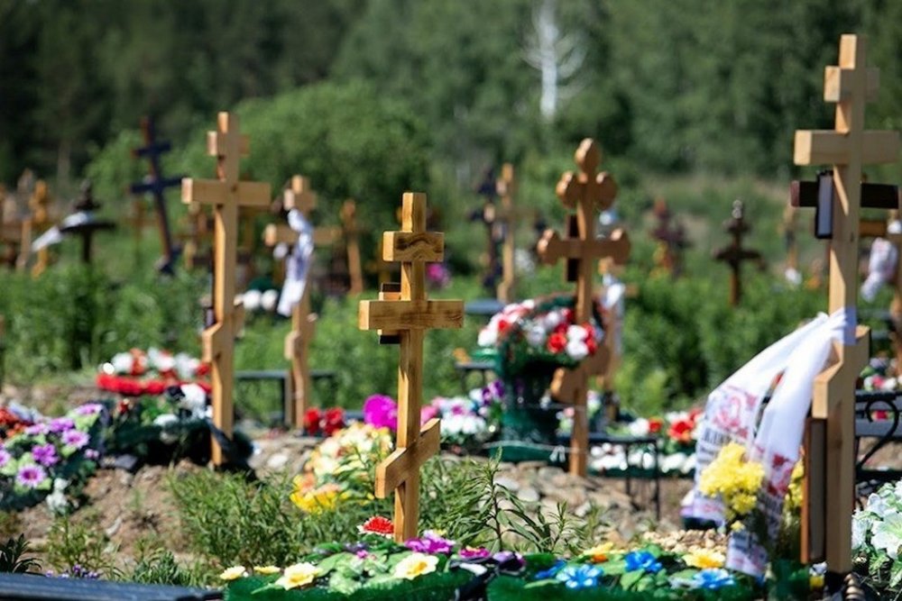 Обікрав майже два десятки поховань: викрито 20-річного жителя Одещини