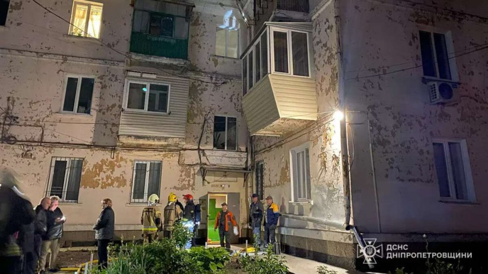 У Дніпрі родина з дитиною ледь не згоріла живцем у квартирі (ФОТО)