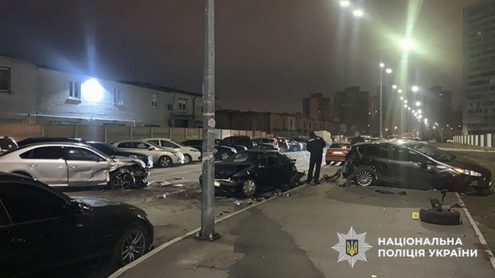 Протаранив 7 авто та травмував двох своїх пасажирів: у Києві судитимуть винуватця масштабної ДТП (ФОТО)