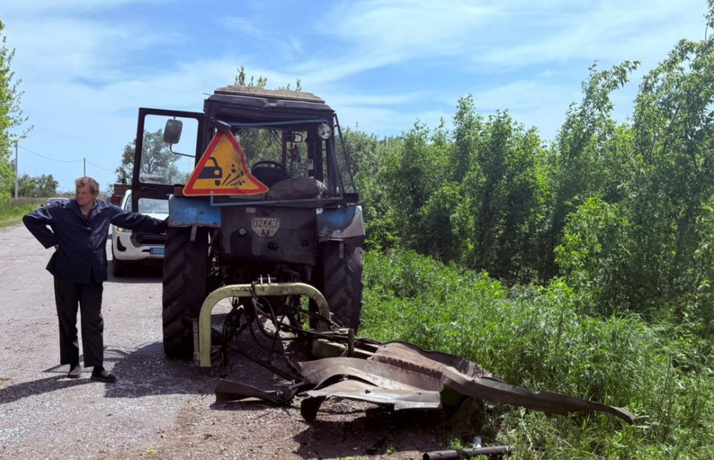 На Харківщині трактор підірвався на невідомому вибуховому пристрої (ФОТО)