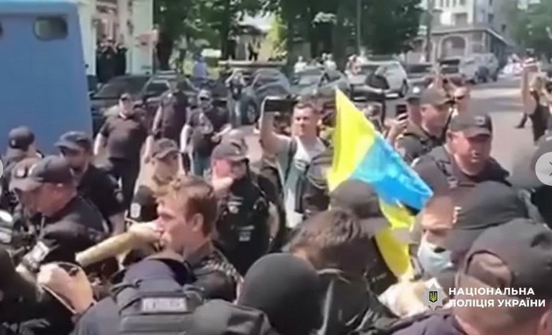 Напад на військового у Києві: поліція відреагувала на конфлікт (ВІДЕО)