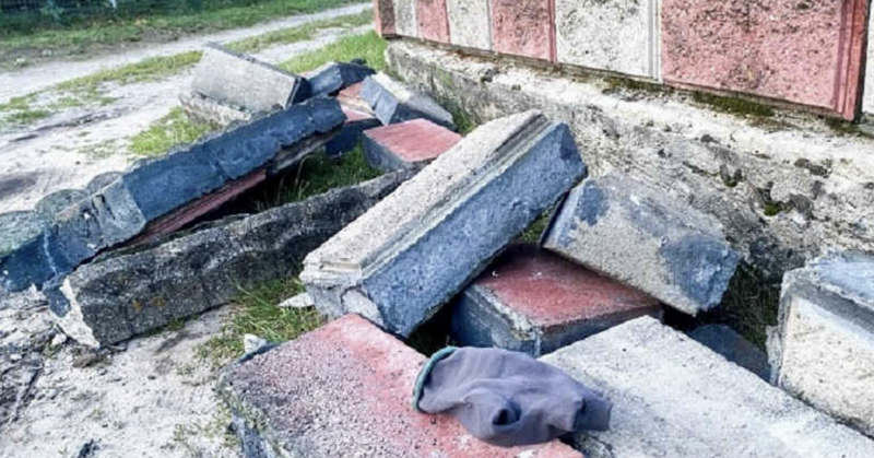 На Рівненщині через обвал паркану загинув 4-річний хлопчик