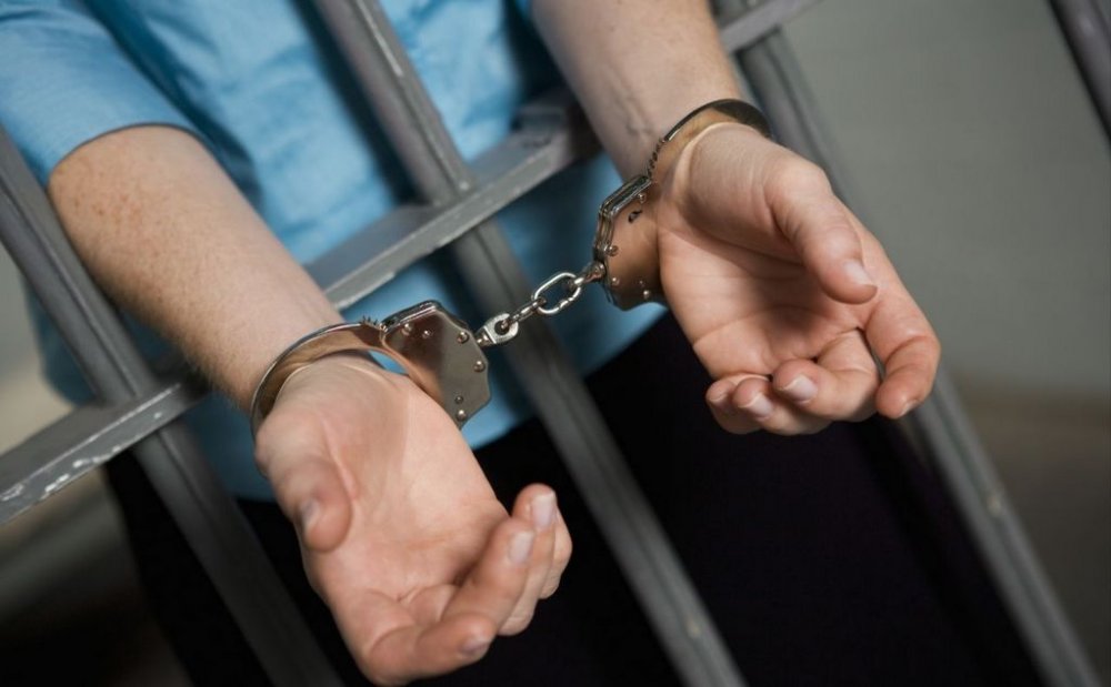 У столиці затримали чоловіка, який вдарив 60-річну жінку по голові та втік з її речами