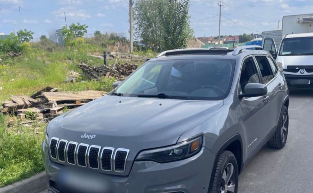 На Київщині п’яний автомийник «накатав» на чужому авто на кримінальну статтю (ФОТО)