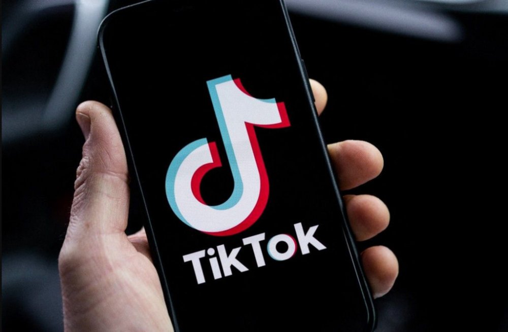 Матір львівського школяра оштрафували за булінг у Tik Tok: подробиці