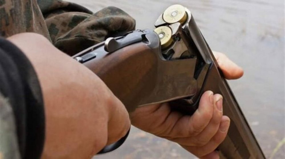 На Львівщині судитимуть чоловіка, який з рушниці стріляв по колесах автомобіля