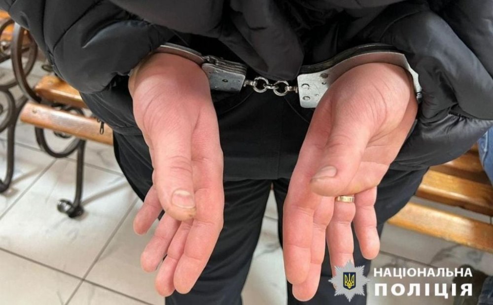 У Дніпрі колишній в’язень напав та пограбував чоловіка посеред вулиці