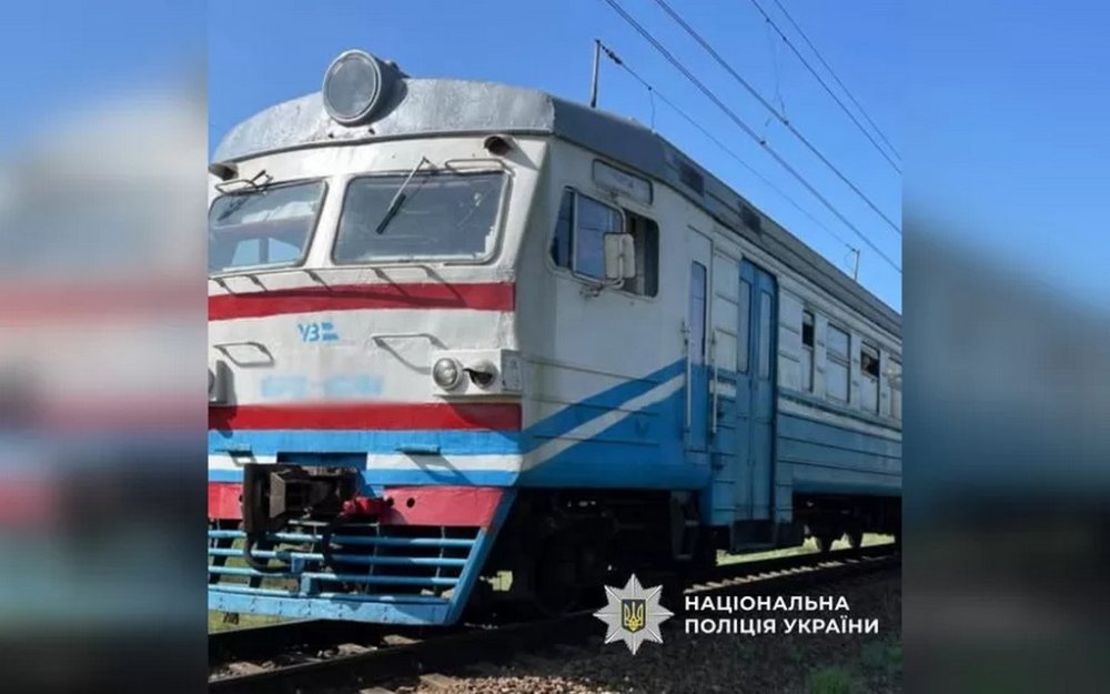 На Харківщині електричка збила підлітка, який ішов вздовж колії і не відреагував на сигнал