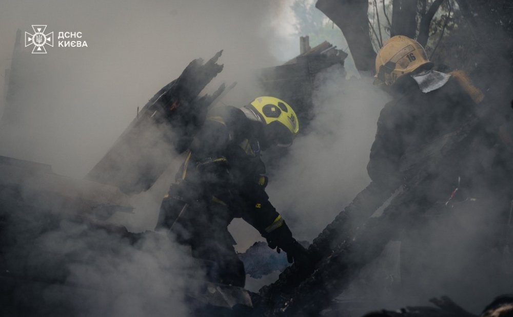 Пожежа в Дніпровському районі: вогнеборці запобігли біді