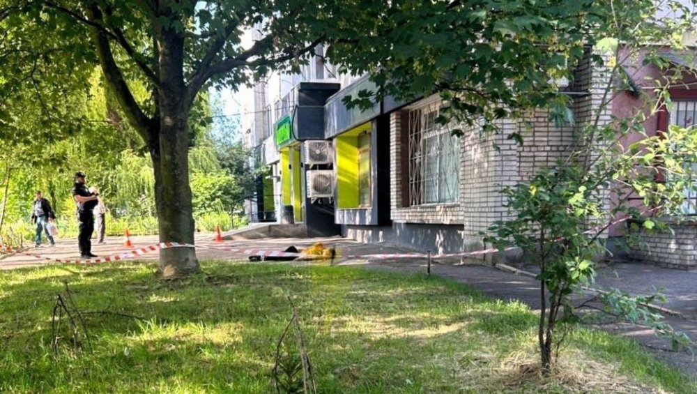 У Львові чоловік впав з 9-поверхівки: смерть настала ще до приїзду медиків