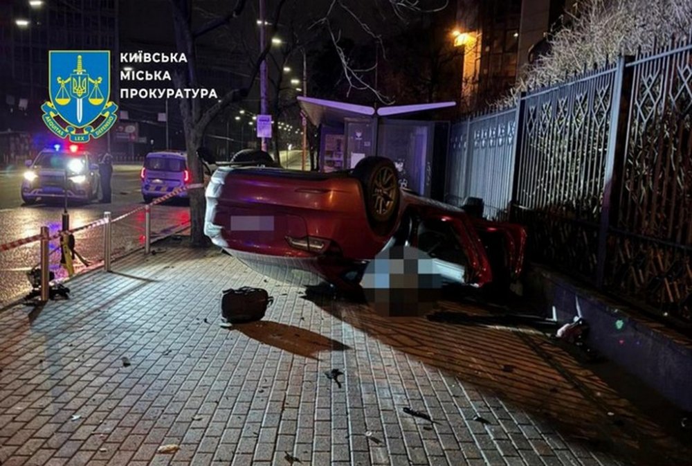 Кермувальницю Tesla засудили до 7 років ув’язнення за п’яну ДТП, в якій загинули двоє пасажирів (ФОТО)