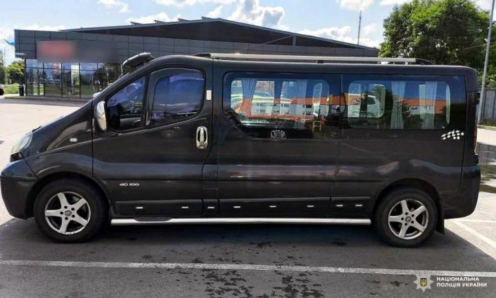 Викрав мінівен для поїздки на побачення: на Рівненщині впіймали горе-залицяльника (ФОТО)