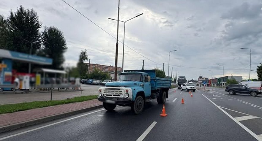 У Тернополі вантажівка збила жінку: вона померла на місці (ВІДЕО)
