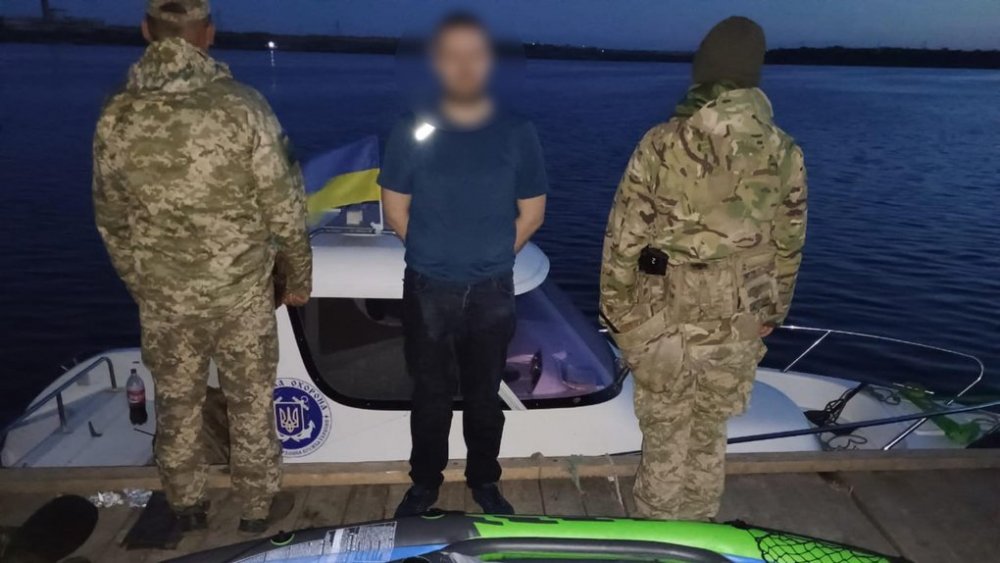 На каяку до Придністров'я: прикордонники затримали ухилянта з Києва