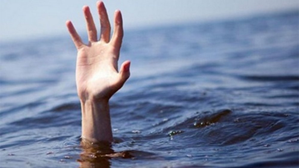 Поблизу Львова у водоймі потонув молодий хлопець