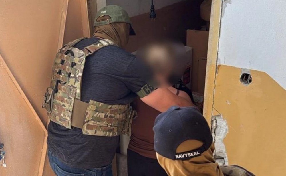 Вилучили кокаїну майже на 7 млн грн: львівські поліцейські перекрили контрабандний канал наркотиків