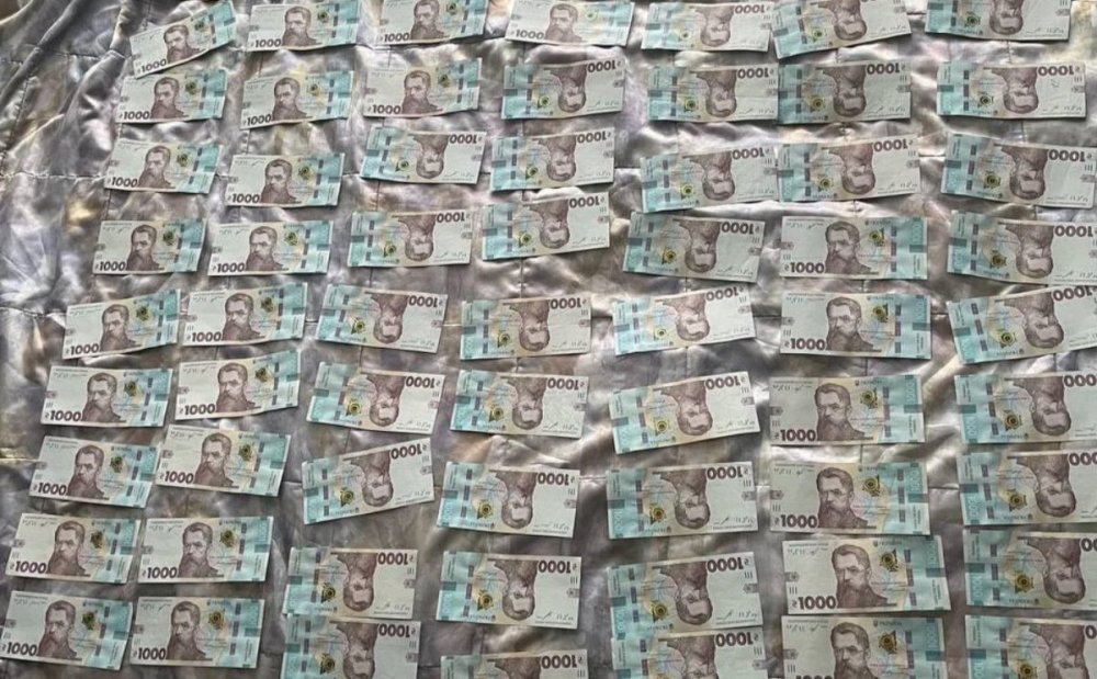 Викрали з автомобіля обміну валют 15 мільйонів гривень: у столиці затримали трьох спільників