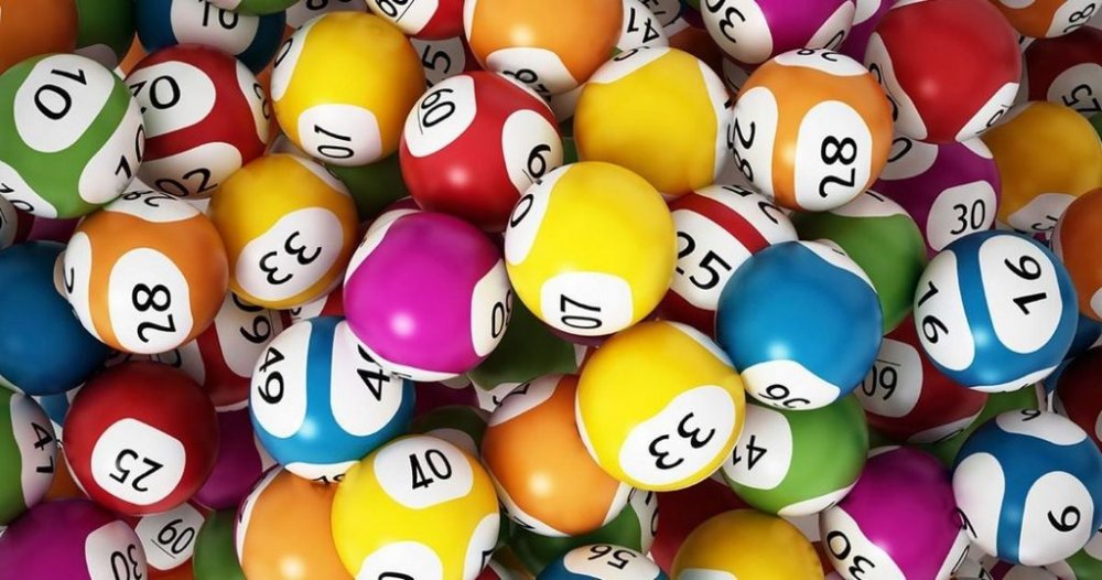 Чоловік 14 разів виграв у лотереї, використовуючи базову математику: як йому це вдалось