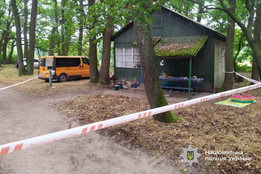 На Черкащині жінка під час сварки вбила чоловіка шампуром