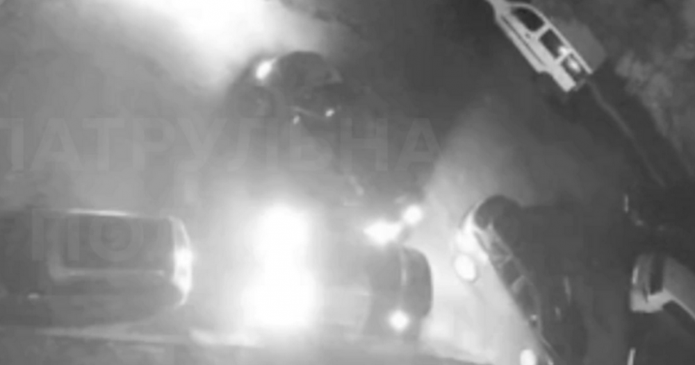 Врізався у припарковане авто та втік: у Львові на п'яного водія склали п'ять адмінпротоколів (ВІДЕО)