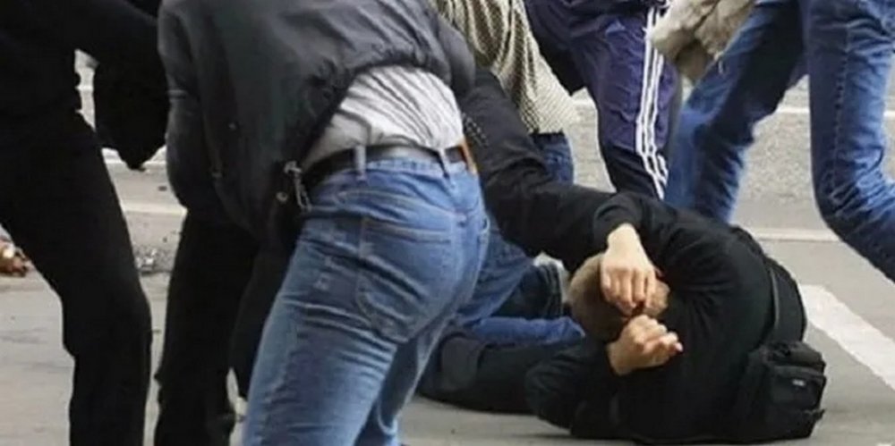 Група молоді влаштувала масову бійку на Хрещатику