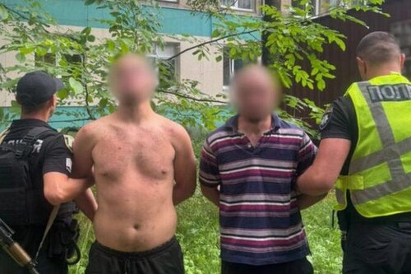 На Закарпатті заґратовано двох братів, які побили поліцейського і військовослужбовця